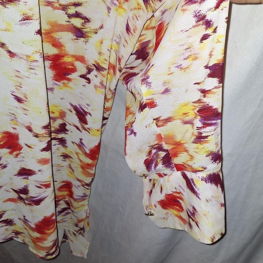 Colorful Abstract Blouse - Picture 4 of 6